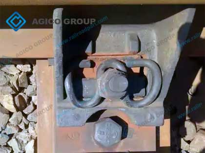 Heel Outer Rail Brace