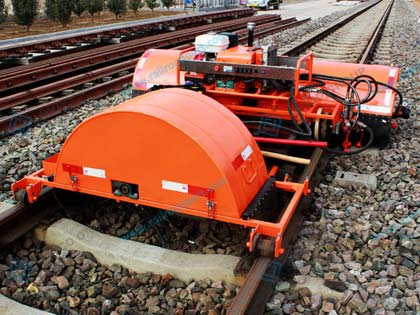 Shoulder-Ballast-Cleaner Machine Application